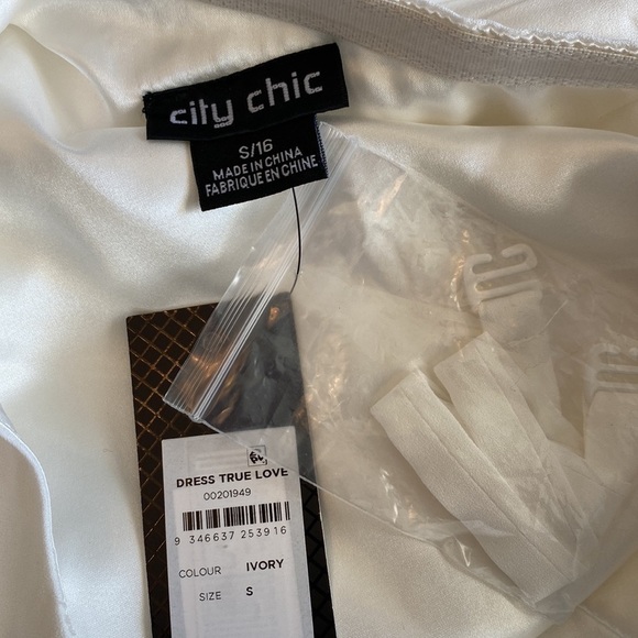 CITY CHIC One Shoulder True Love Dress - ivory Size 16 NWT - Picture 9 of 10